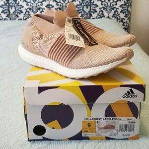 Adidas Ultraboost Laceless Shoes in Blush Pink!